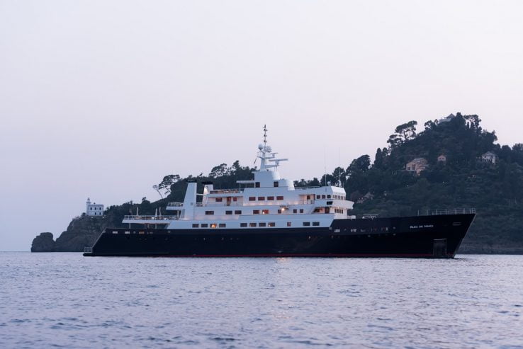 BLEU DE NÎMES | 1980 72,25m (237′1″) Steel Motor Yacht from British shipyard CLELANDS