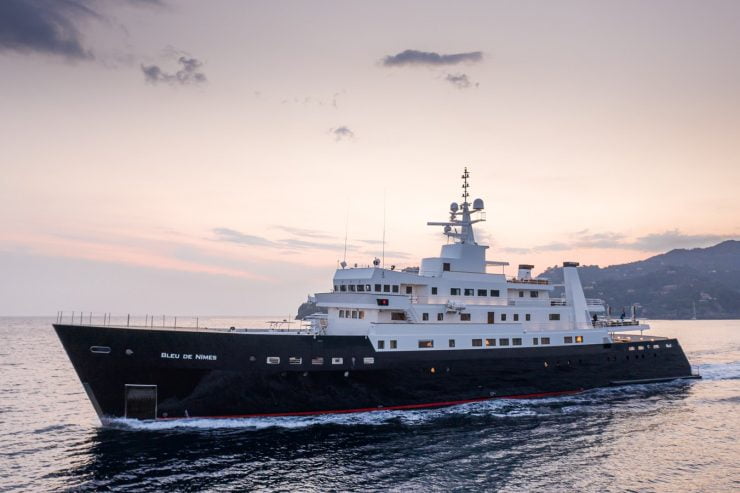 BLEU DE NÎMES | 1980 72,25m (237′1″) Steel Motor Yacht from British shipyard CLELANDS