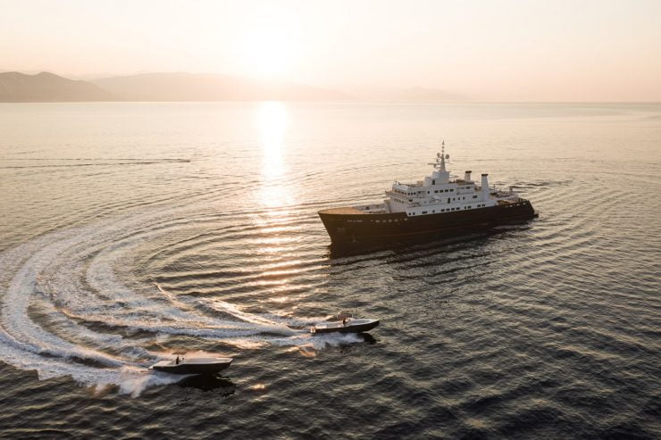 BLEU DE NÎMES | 1980 72,25m (237′1″) Steel Motor Yacht from British shipyard CLELANDS