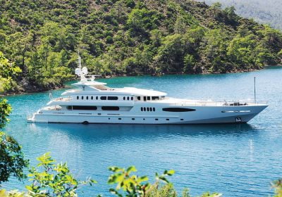 QUEEN-MARE-For-Sale-YachtDealz01