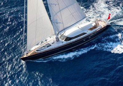 STATE-OF-GRACE-2013-129-4-PERINI-NAVI-Sloop-For-Sale-YachtDealz02