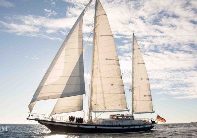 jongert-motor-sailing-solid-yacht-for-sale-ketch-steel-world-cruiser-deck-saloon-01