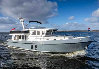 privateer-yachts-trawler-steel-motor-yacht-for-sale-bolwerk-01-1