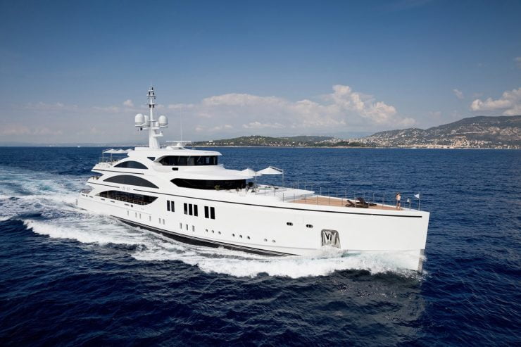 11.11 | 2015 63m (206′9″) Luxury Steel Motor Yacht from renowned Italian shipyard BENETTI