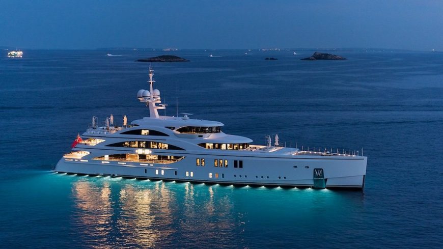 11.11 | 2015 63m (206′9″) Luxury Steel Motor Yacht from renowned Italian shipyard BENETTI