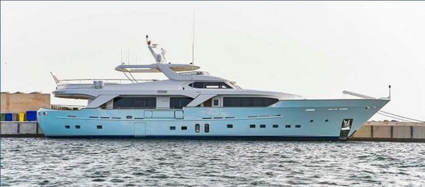 BLUE BERRY | 2014 32m (105ft) Luxury Motor Yacht from Italian shipyard BENETTI SD