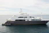 KOMOKWA | 2010 41m (135′) Tri-Deck Luxury Motor Yacht built by Horizon