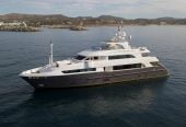 KOMOKWA | 2010 41m (135′) Tri-Deck Luxury Motor Yacht built by Horizon