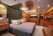 KOMOKWA | 2010 41m (135′) Tri-Deck Luxury Motor Yacht built by Horizon