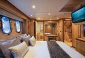 KOMOKWA | 2010 41m (135′) Tri-Deck Luxury Motor Yacht built by Horizon