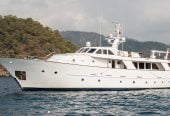 LADYAR B | 1984 26m (85ft) Steel Classic Motor Yacht from Italian shipyard CODECASA