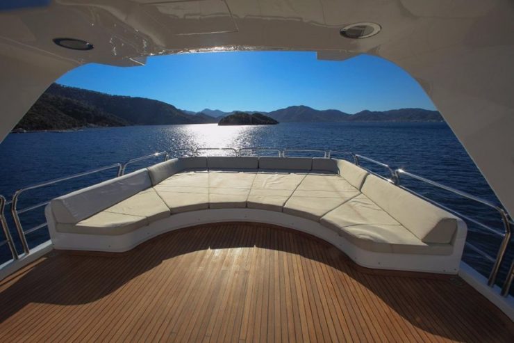 LALIKA | 2006 30m (99ft) Motor Yacht from Italian shipyard BENETTI