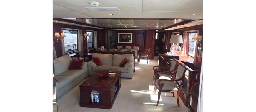 LALIKA | 2006 30m (99ft) Motor Yacht from Italian shipyard BENETTI