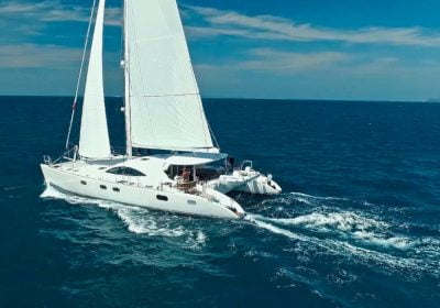 LAYSAN-2017-72-SERENITY-Cat-For-Sale-YachtDealz09