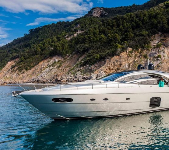 X | 2017 21m (71ft) Cruising Motor Yacht from Italian shipyard PERSHING