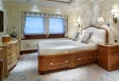 SARAFSA | 2008 82m (269′1″) Luxury Tri-Deck Steel Motor Yacht from British shipyard DEVONPORT