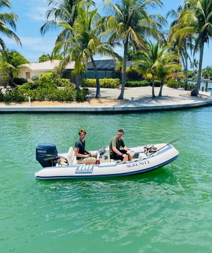 SERENITY | 1982 83ft BURGER Motor Yacht