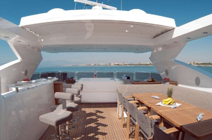 SUN FLOWER | 2011 35m (113ft) Motor Yacht from British shipyard Sunseeker