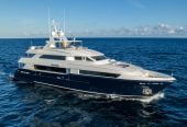 STATUS QUO | 2008 41m (135ft) Luxury Tri-Deck Motor Yacht from American shipyard HORIZON