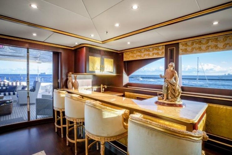 STATUS QUO | 2008 41m (135ft) Luxury Tri-Deck Motor Yacht from American shipyard HORIZON