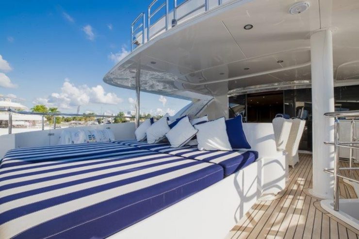 STATUS QUO | 2008 41m (135ft) Luxury Tri-Deck Motor Yacht from American shipyard HORIZON