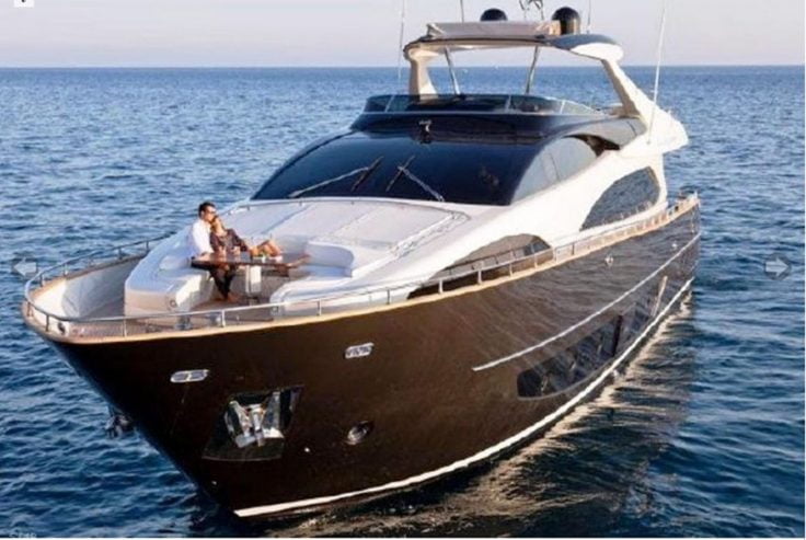 TAURUS | 2010 28m (92ft) Luxury Flybridge Motor Yacht from Italian shipyard RIVA