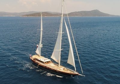 VAY-For-Sale-YachtDealz01