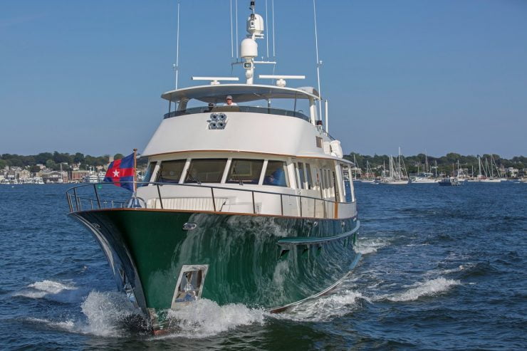 STARLIGHT | 2003 106′ (32.31m) RAY HUNT design Motor Yacht from American shipyard Palmer Johnson