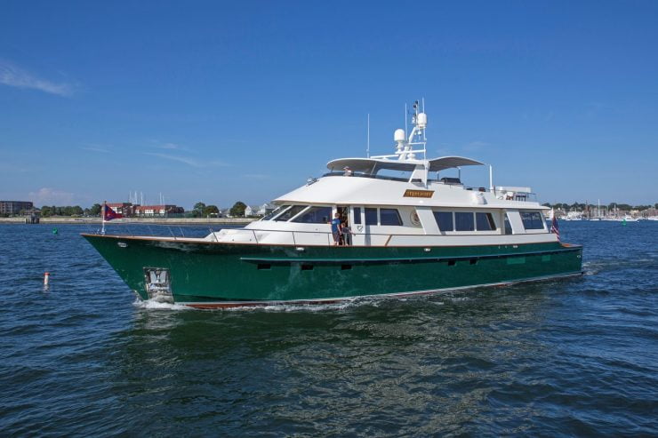 STARLIGHT | 2003 106′ (32.31m) RAY HUNT design Motor Yacht from American shipyard Palmer Johnson