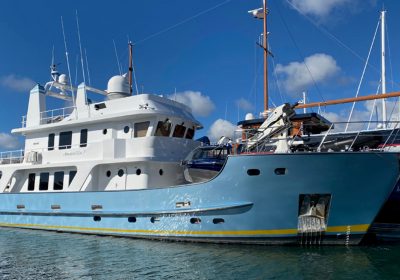 AMARELLLA-F-2002-83-25.3m-Steel-Explorer-Motor-Yacht-for-sale-YachtDealz37