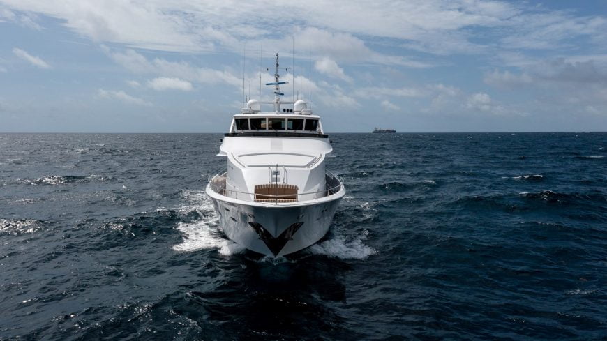 EDISON | 1990 95′ (28.96m) Motor Yacht from American shipyard ADMIRAL MARINE