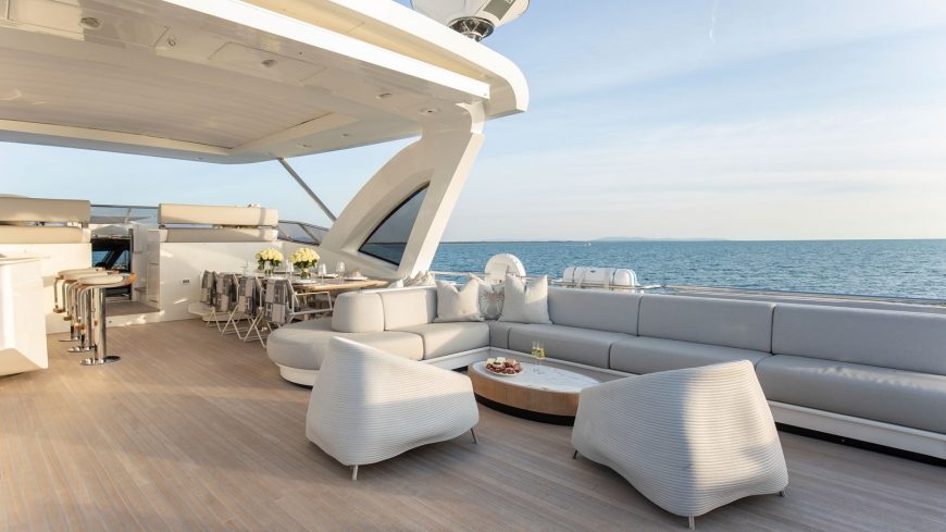 H | 2020 31m (102ft) Luxury Motor Yacht from Italian shipyard AZIMUT