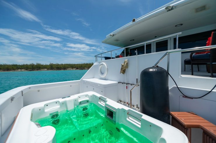 ISLAND TIME | 1991 110′ (33.53m) Motor Yacht from American shipyard BROWARD