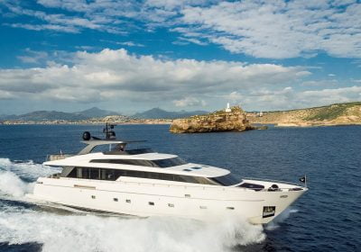 Musha-2012-104-SANLORENZO-Motor-Yacht-for-sale-yachtdealz01