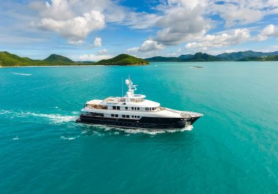 OCEANS-SEVEN-For-Sale-YachtDealz01