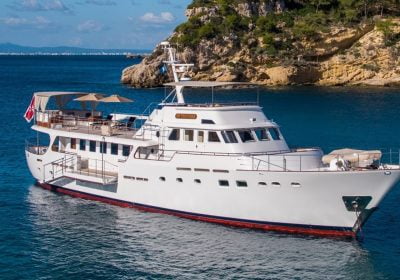 ODYSSEY-III-1967-108-422-33m-Steel-Classic-Luxury-Motor-Yacht-from-Italian-shipyard-Benetti-for-sale-YachtDealz1