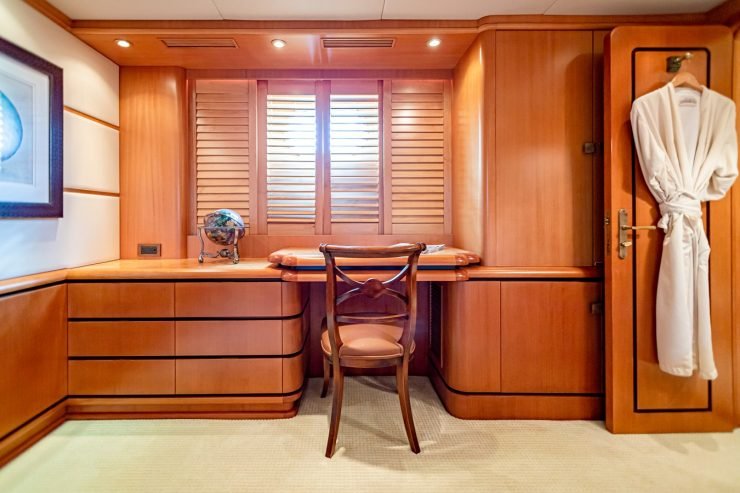 SAVANNAH | 2001 118′ (35.97m) Motor Yacht from Italian shipyard INTERMARINE