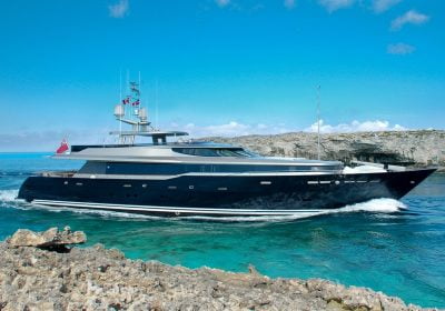 SO-NICE-2009-131-ALLOY-YACHTS-Motor-Yacht-for-sale-yachtdealz01