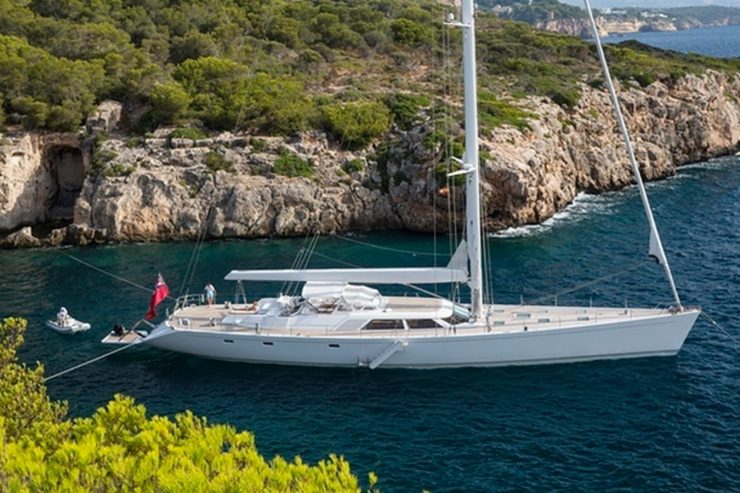 SPIIP | 2000 43.22m (112′4″) Luxury Aluminium Sloop Sail Yacht from Dutch shipyard ROYAL HUISMAN