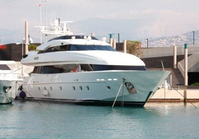 Tamteen-1998-127-38.71m-Motor-Yacht-from-American-shipyard-TRIDENT-SHIPWORKS-for-sale-YachtDealz17