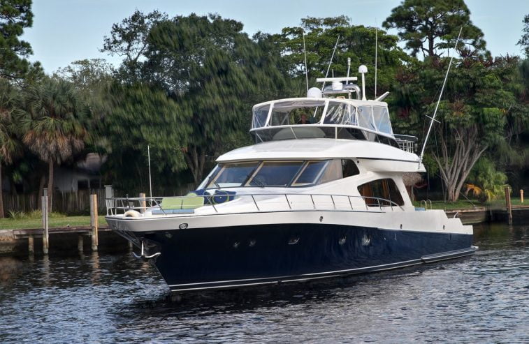 UNSINKABLE | 2005 72′ 9″ (22.17m) Motor Yacht from American shipyard McKinna Yachts