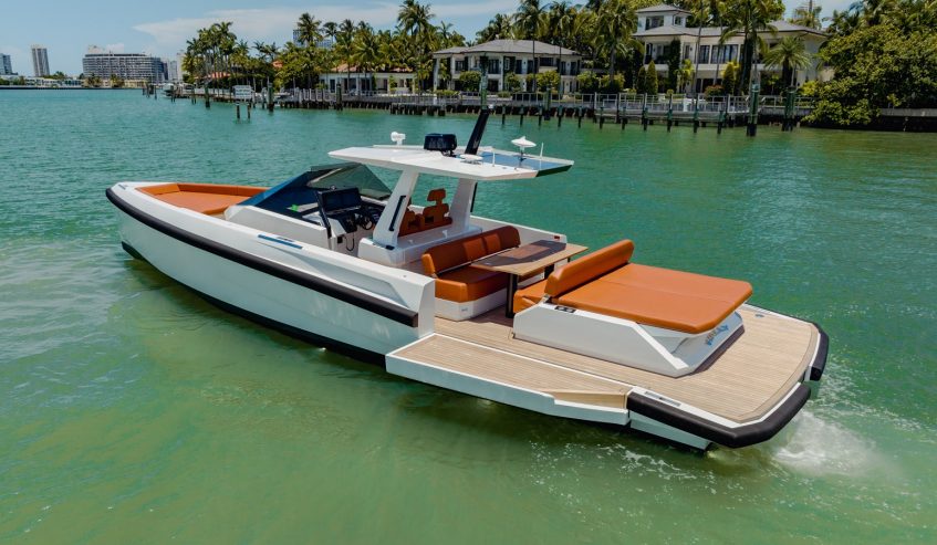 Wallytender 48 | 2022 47′ 7″ Day Cruising Motor Yacht from WALLY