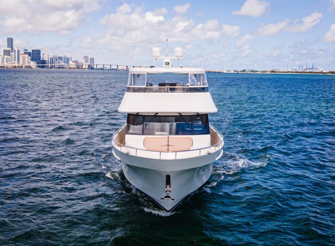 PHOENIX | 2017 26m (85ft) Motor Yacht from shipyard OCEAN ALEXANDER