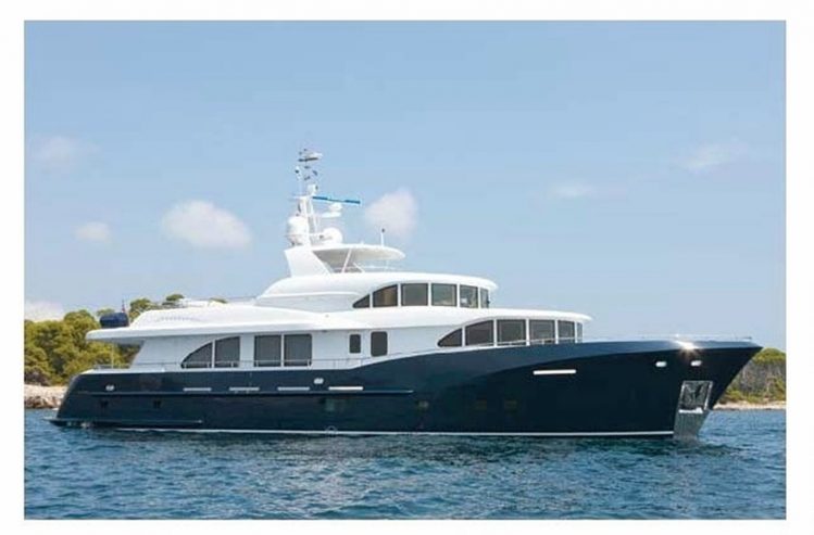 BELLE ISLE | 2010 27.2m (89′3″) Vripack design Explorer Motor Yacht from Hong Kong shipyard KINGSHIP MARINE