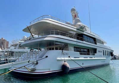 BLUE-SKY-2013-146-622-44.65m-Steel-Luxury-Motor-Yacht-from-iconic-Dutch-shipyard-FEADSHIP-for-sale-YachtDealz17