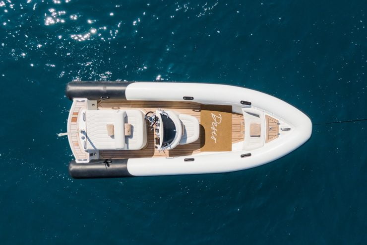 DESEO | 2014 40m (132ft) Luxury Motor Yacht from British shipyard SUNSEEKER