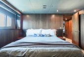 DESEO | 2014 40m (132ft) Luxury Motor Yacht from British shipyard SUNSEEKER