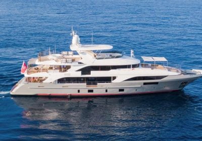 FREEDAY-2014-131-322-40.23m-Luxury-Motor-Yacht-from-Italian-shipyard-BENETTI-for-sale-YachtDealz17