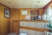 FREEMONT | 1983 / 2017 114′ 10″ / 35m Classic Benetti Steel Hull Motor Yacht