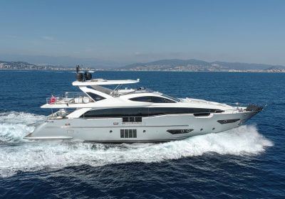 GOOD-YEAR-2017-94-1022-28.9m-Motor-Yacht-from-Italian-shipyard-AZIMUT-YACHTS-for-sale-YachtDealz11